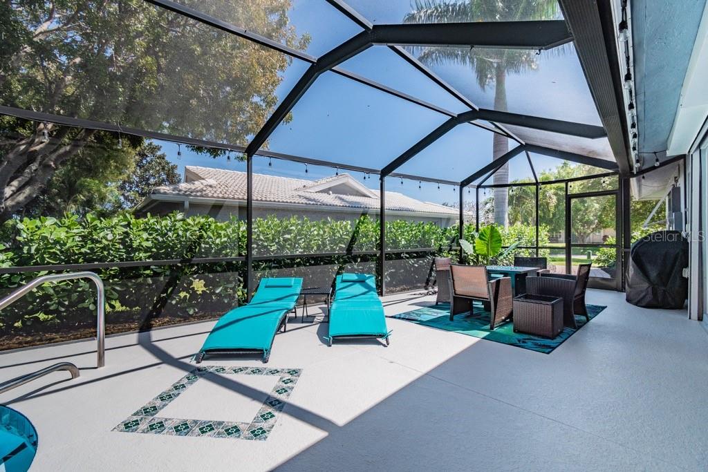 VILLAGE GREEN OF BRADENTON - Residential