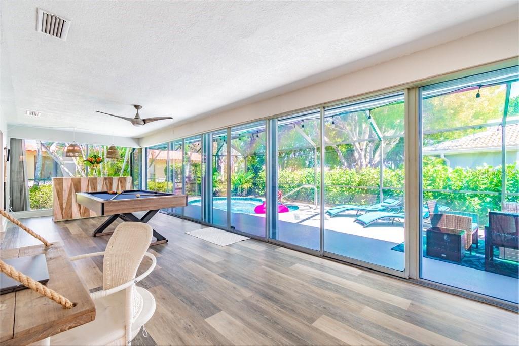 VILLAGE GREEN OF BRADENTON - Residential