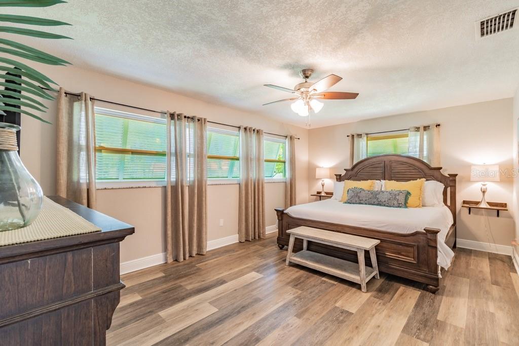 VILLAGE GREEN OF BRADENTON - Residential