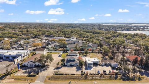 Tiny photo for 18610 Us Highway 441, Mount Dora, FL 32757 (MLS # G5094771)