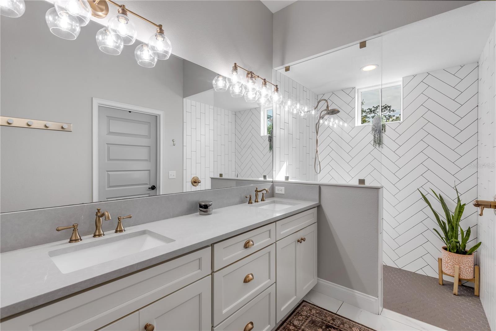 FLORIDA DAYS PH 3 - Residential