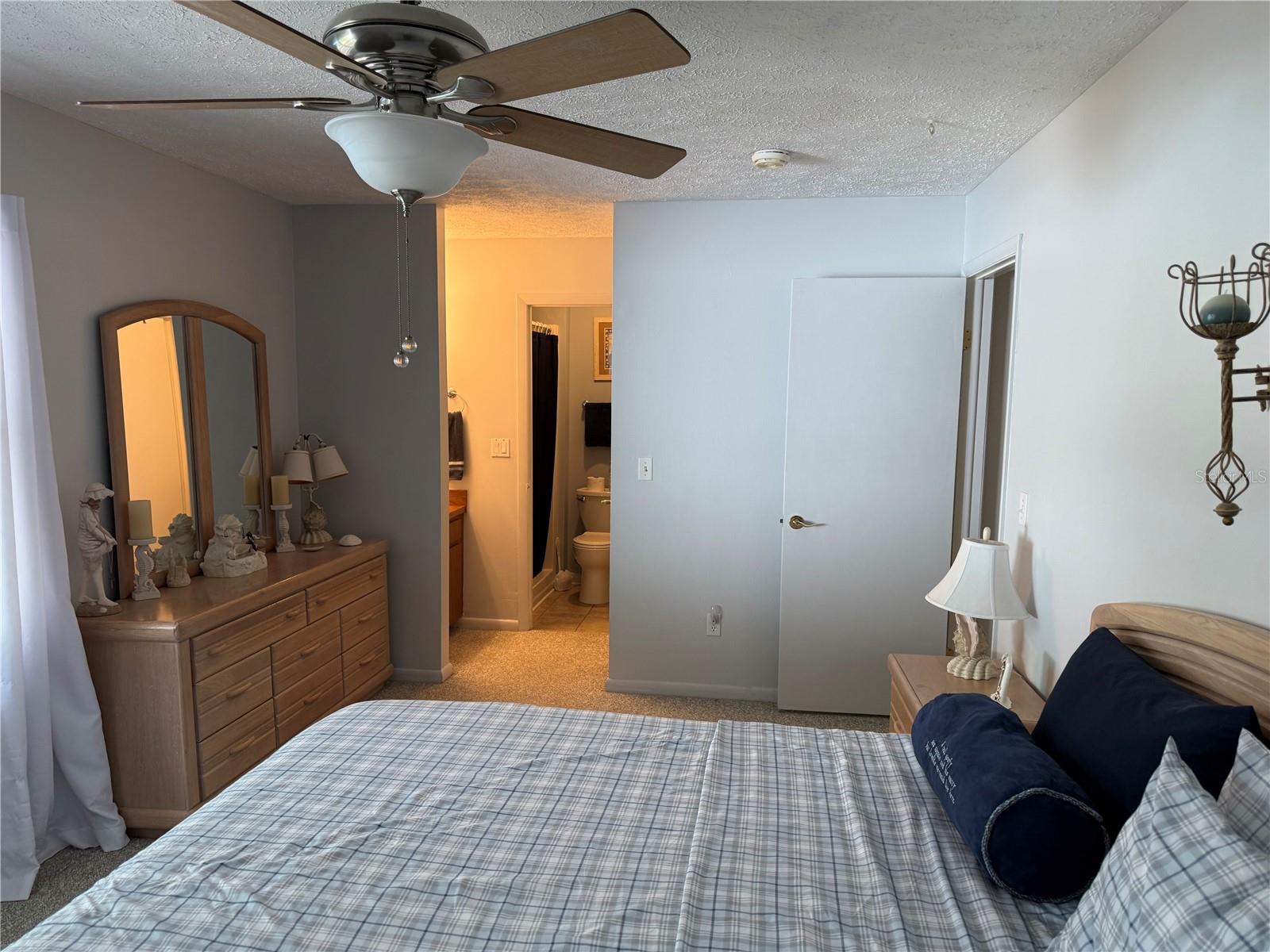 PRESIDENTIAL MANOR - Residential