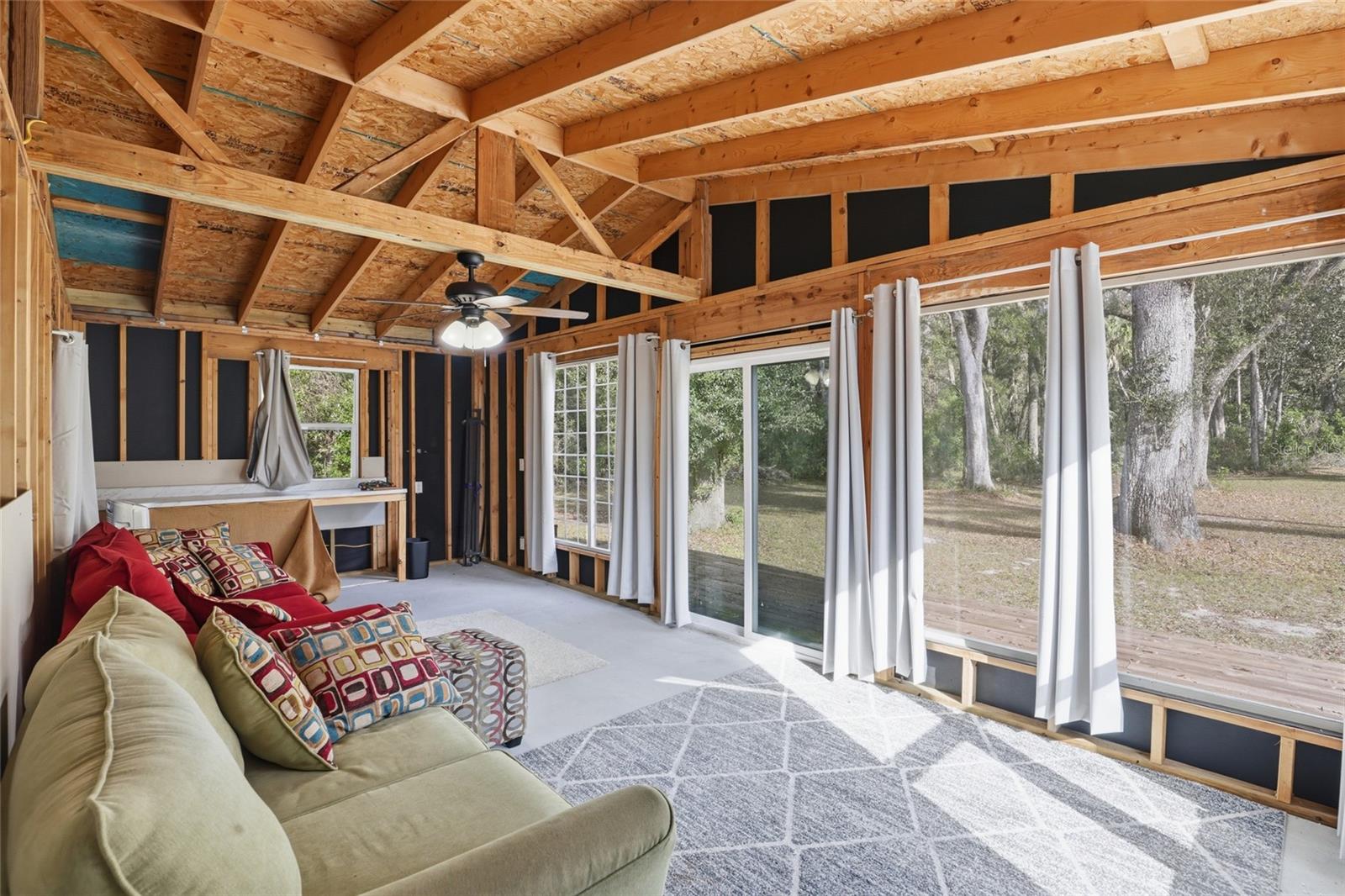 FLORIDA OAK FOREST - Residential