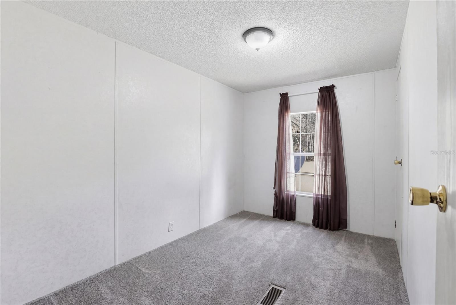 FLORIDA OAK FOREST - Residential