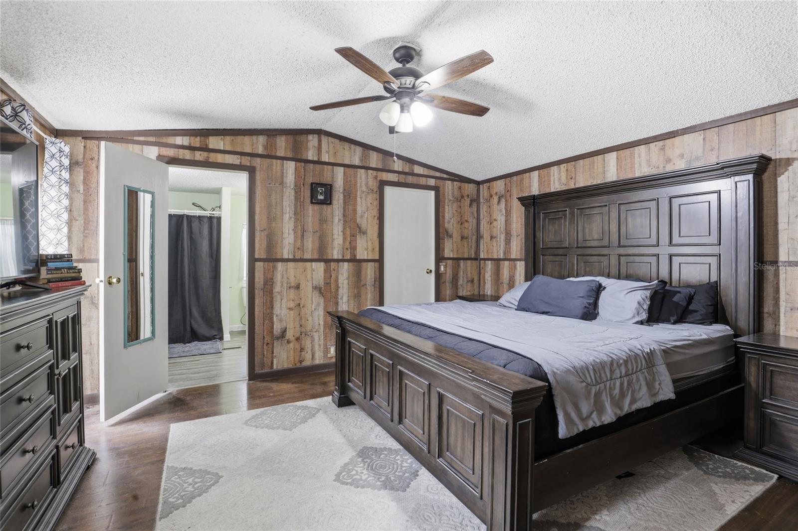 FLORIDA OAK FOREST - Residential