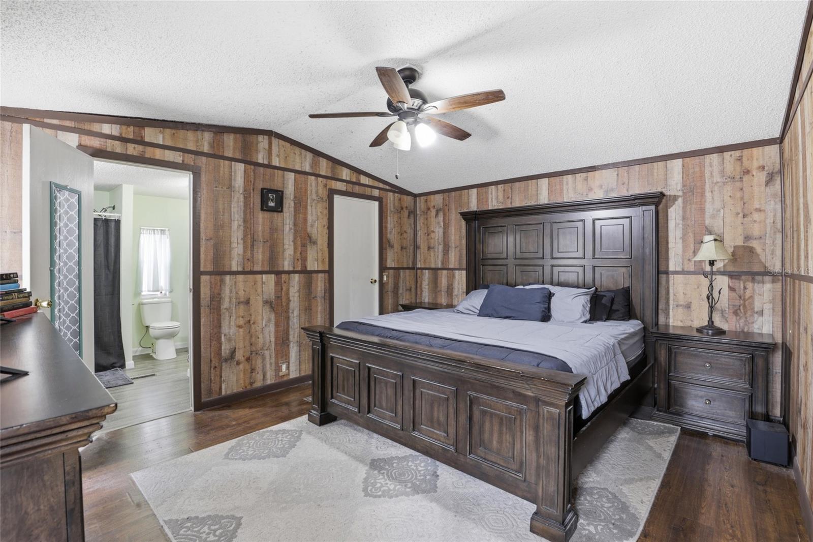 FLORIDA OAK FOREST - Residential