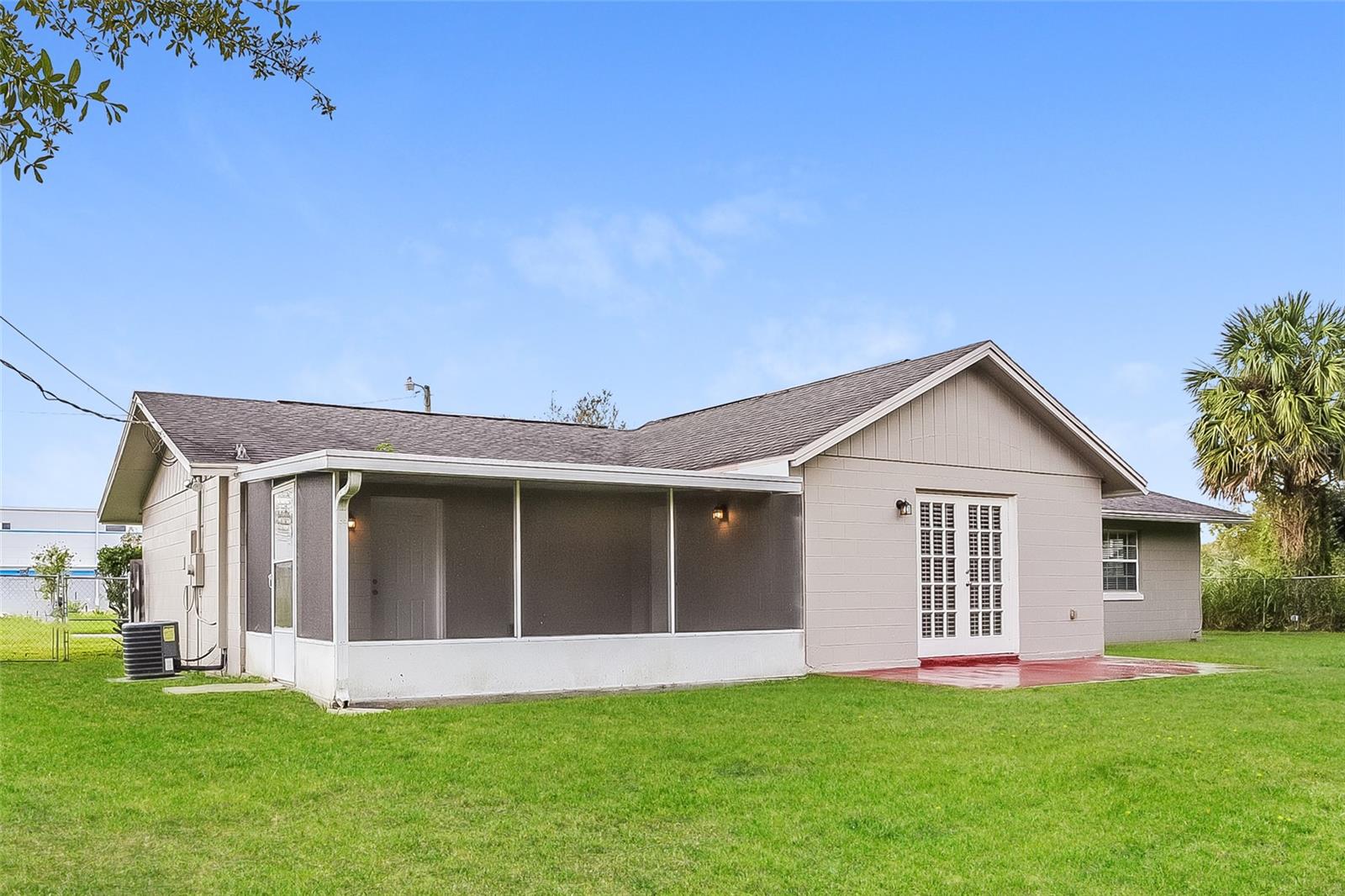 LOCKHARTS SUB 1ST ADD - Residential Lease