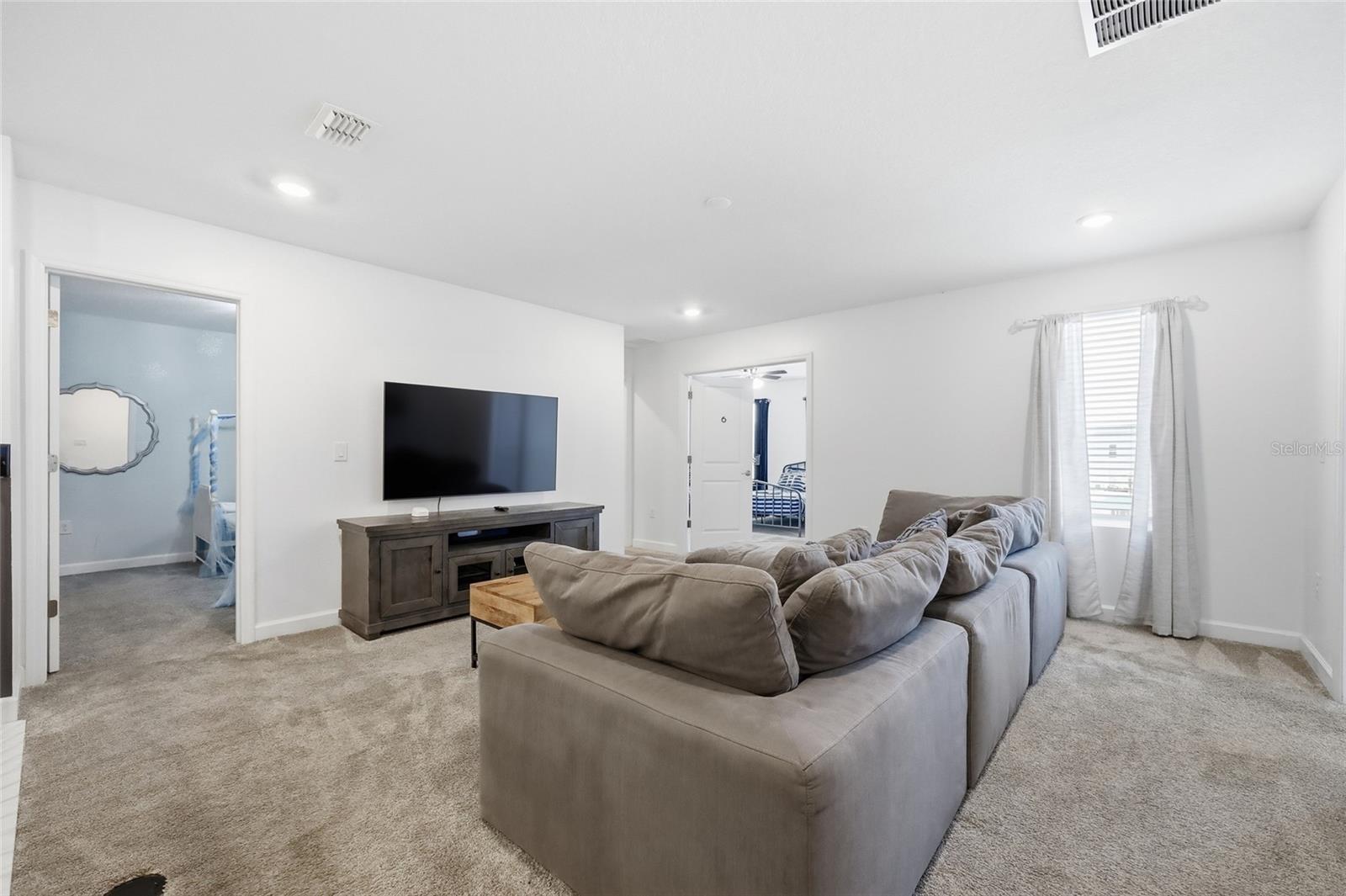 COVE AT STOREY LAKE 4 - Residential