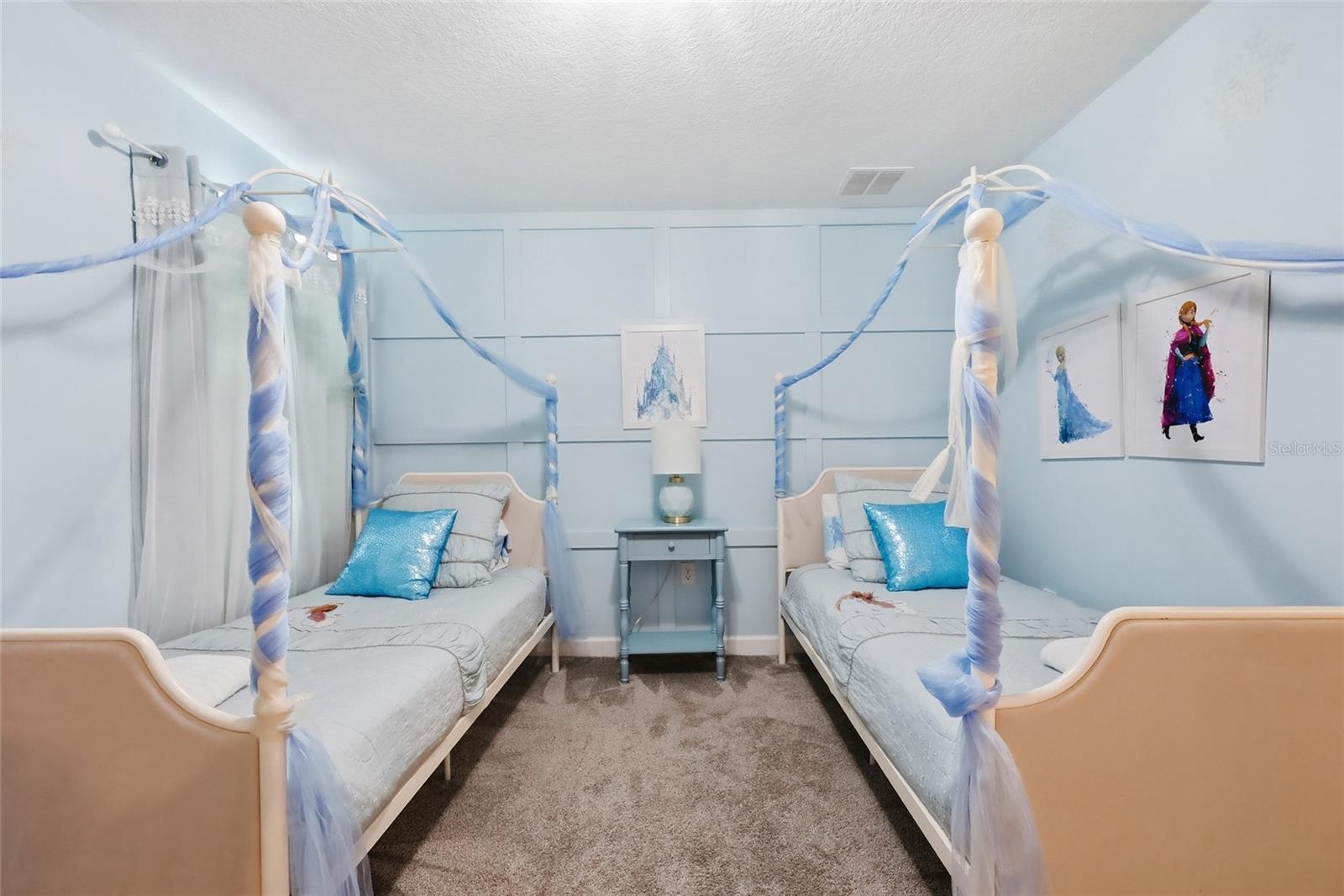 COVE AT STOREY LAKE 4 - Residential