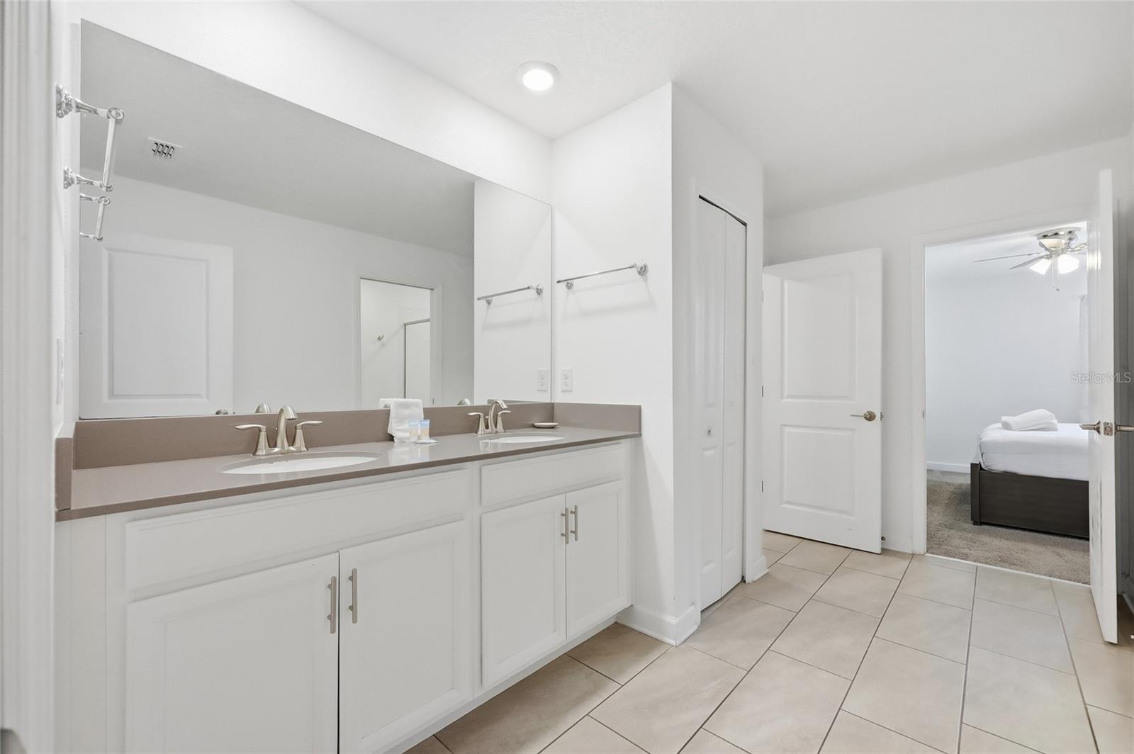 COVE AT STOREY LAKE 4 - Residential