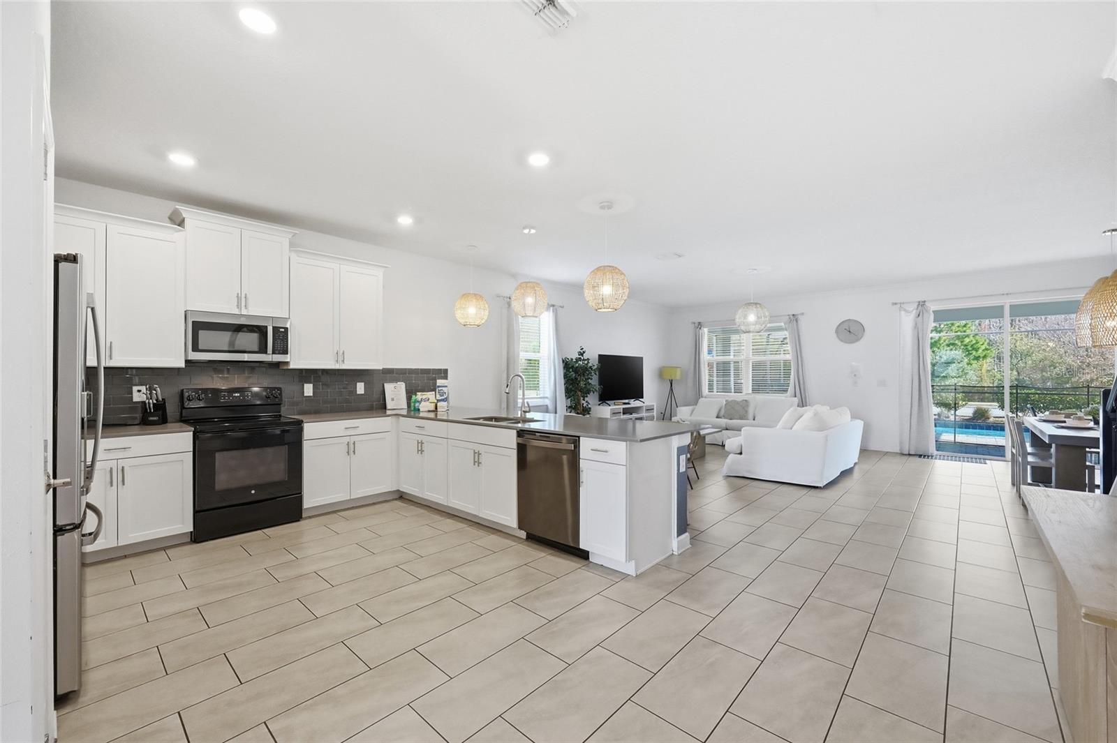 COVE AT STOREY LAKE 4 - Residential