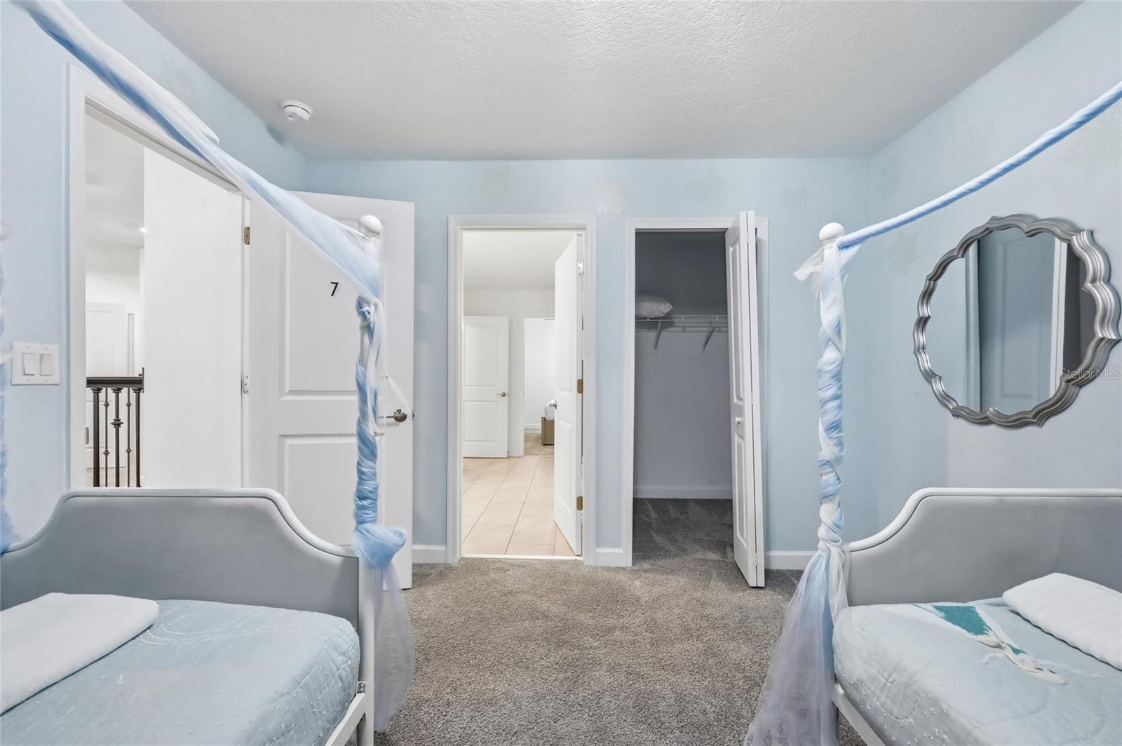 COVE AT STOREY LAKE 4 - Residential