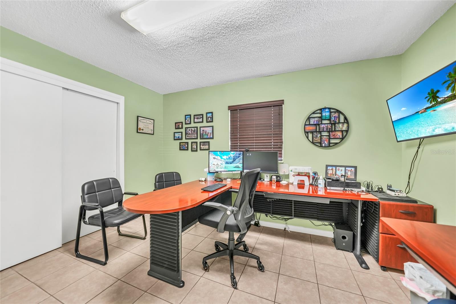 GILCHRISTS & BALDWINS SUB - Commercial Sale