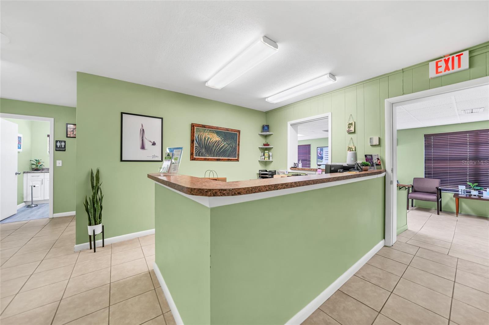 GILCHRISTS & BALDWINS SUB - Commercial Sale