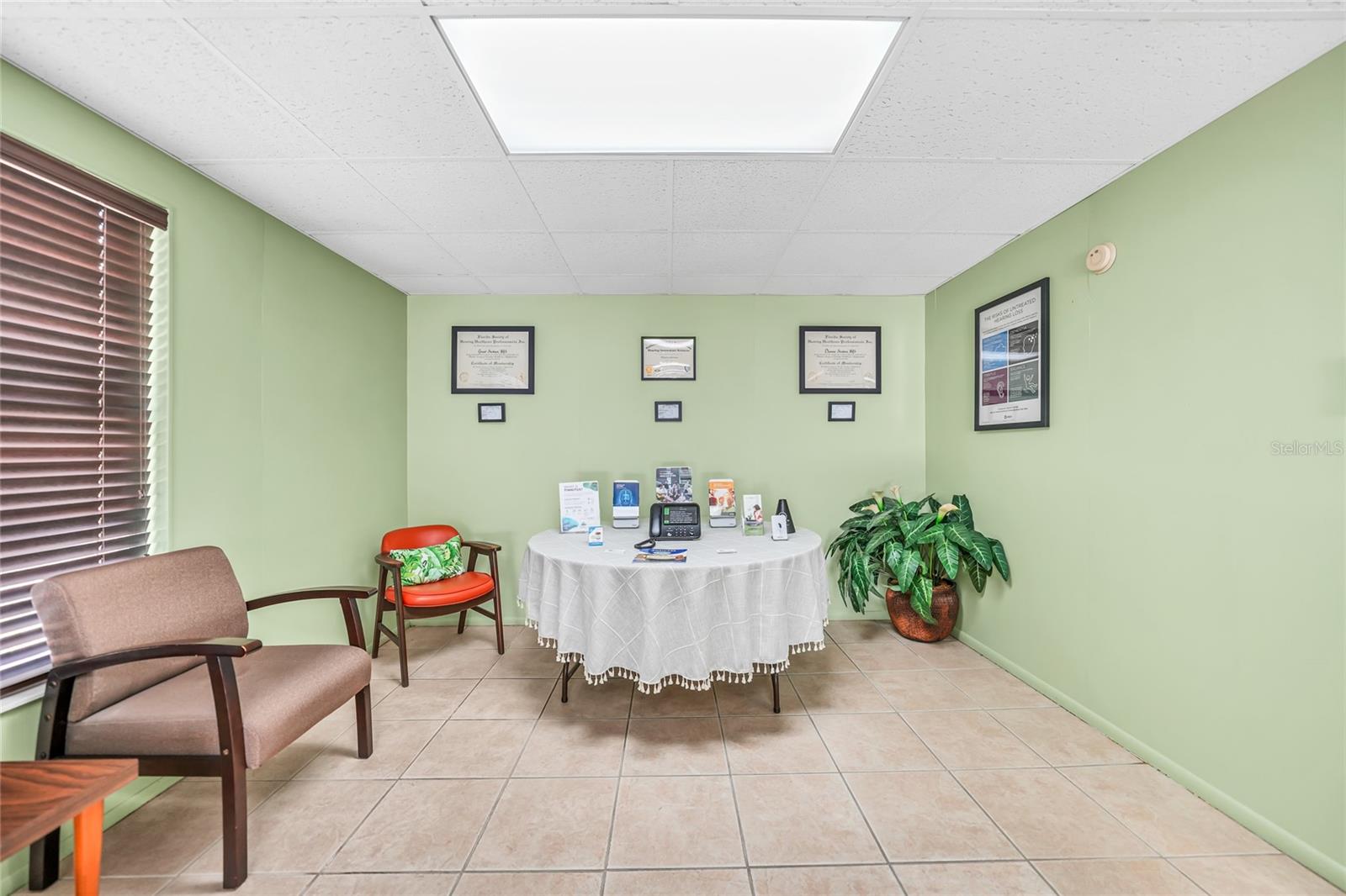 GILCHRISTS & BALDWINS SUB - Commercial Sale