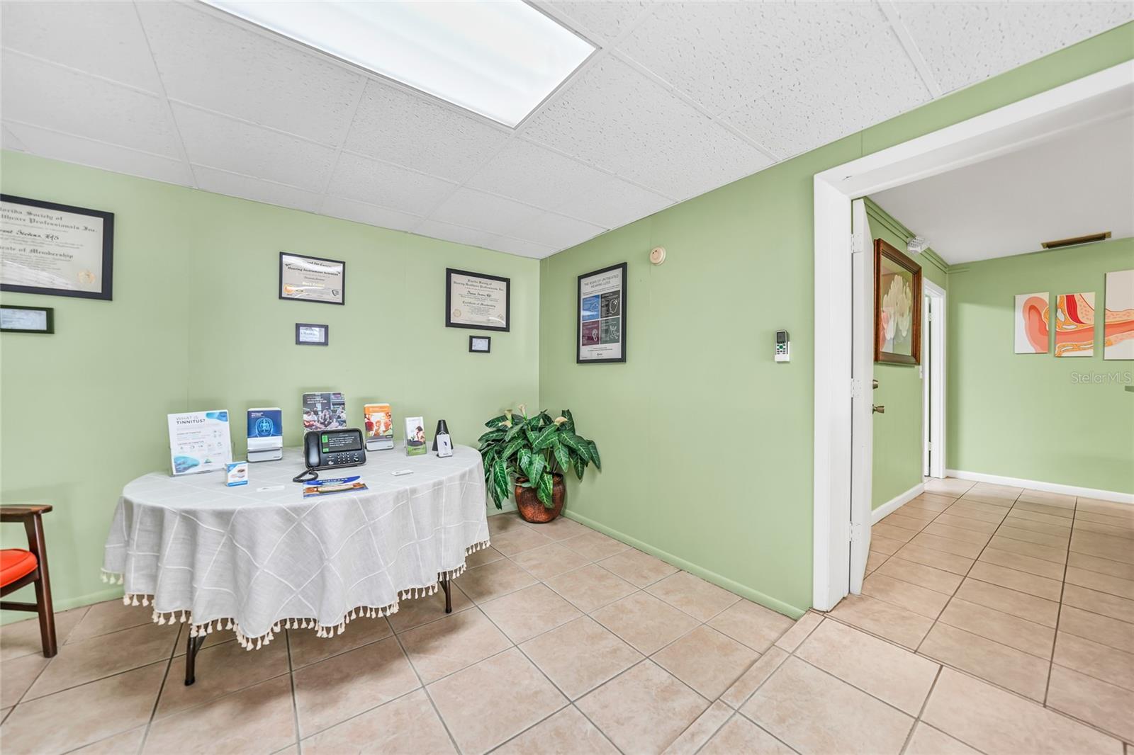 GILCHRISTS & BALDWINS SUB - Commercial Sale