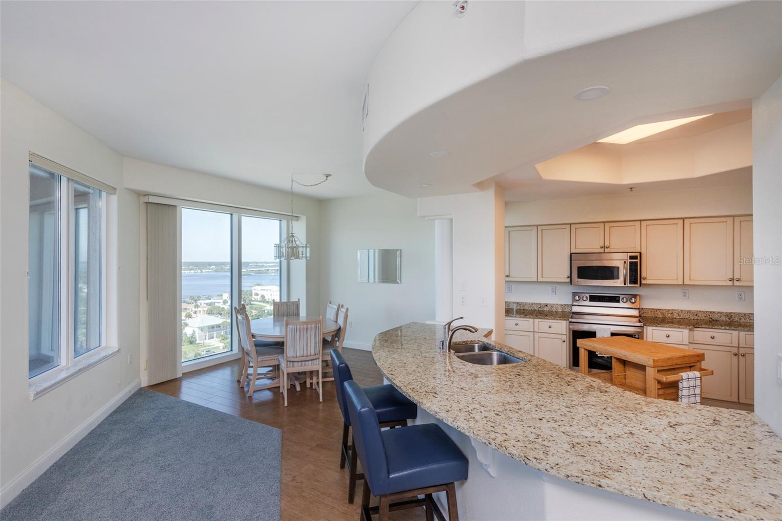 SALIDA DEL SOL - Residential