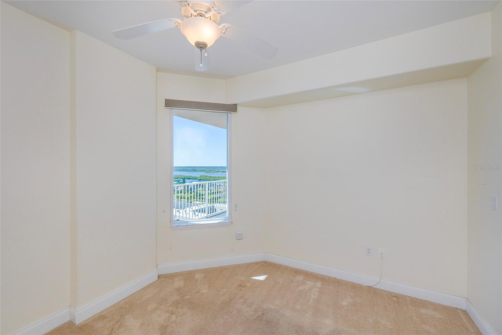 SALIDA DEL SOL - Residential