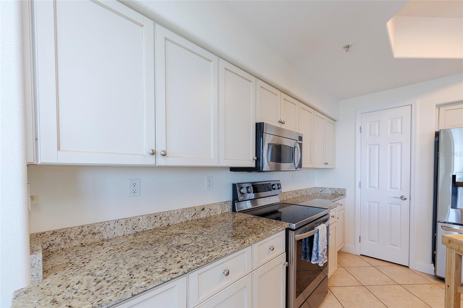 SALIDA DEL SOL - Residential