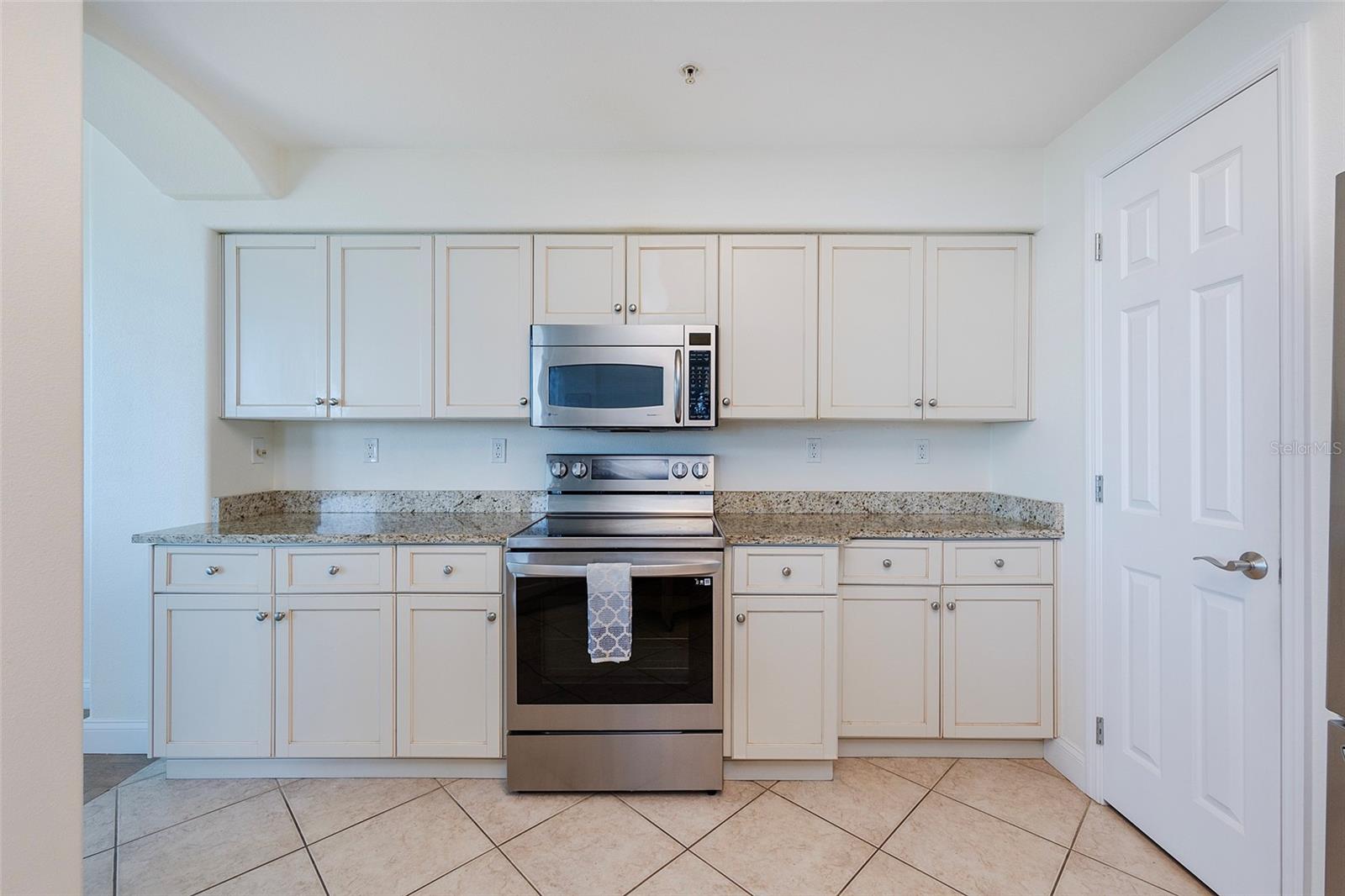 SALIDA DEL SOL - Residential