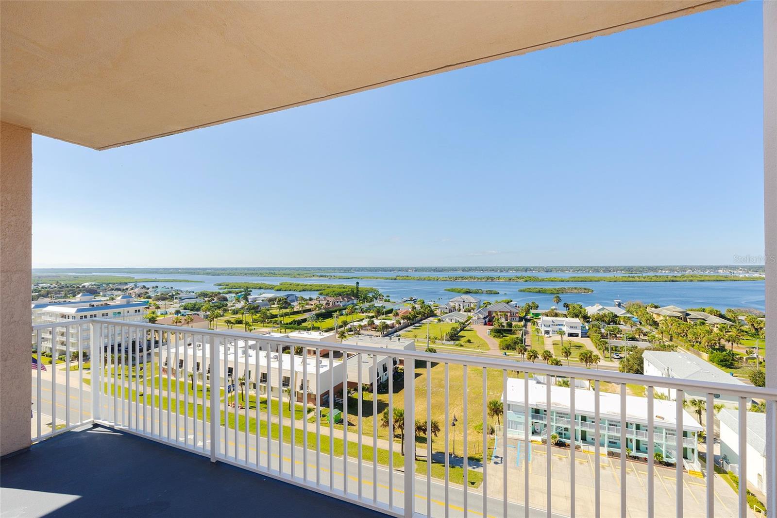 SALIDA DEL SOL - Residential