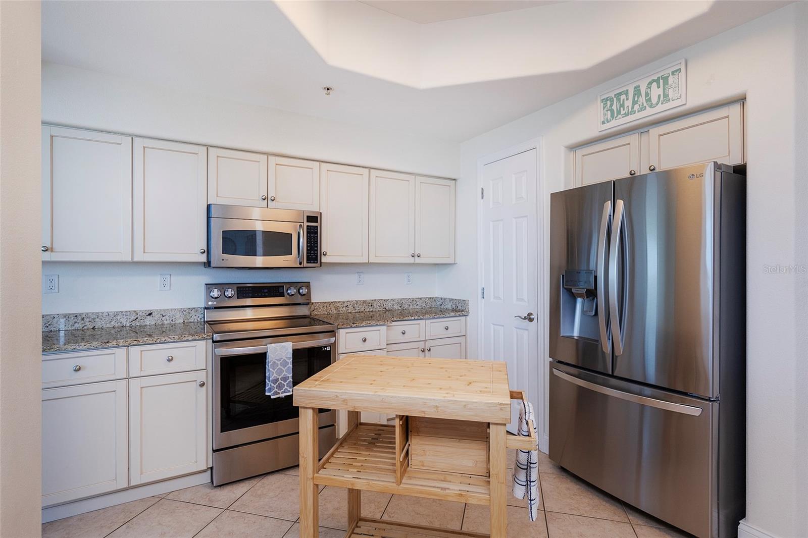 SALIDA DEL SOL - Residential