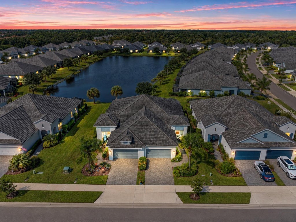 Photo of 21609 Lake Placid Way, Venice, FL 34293 (MLS # N6146143)