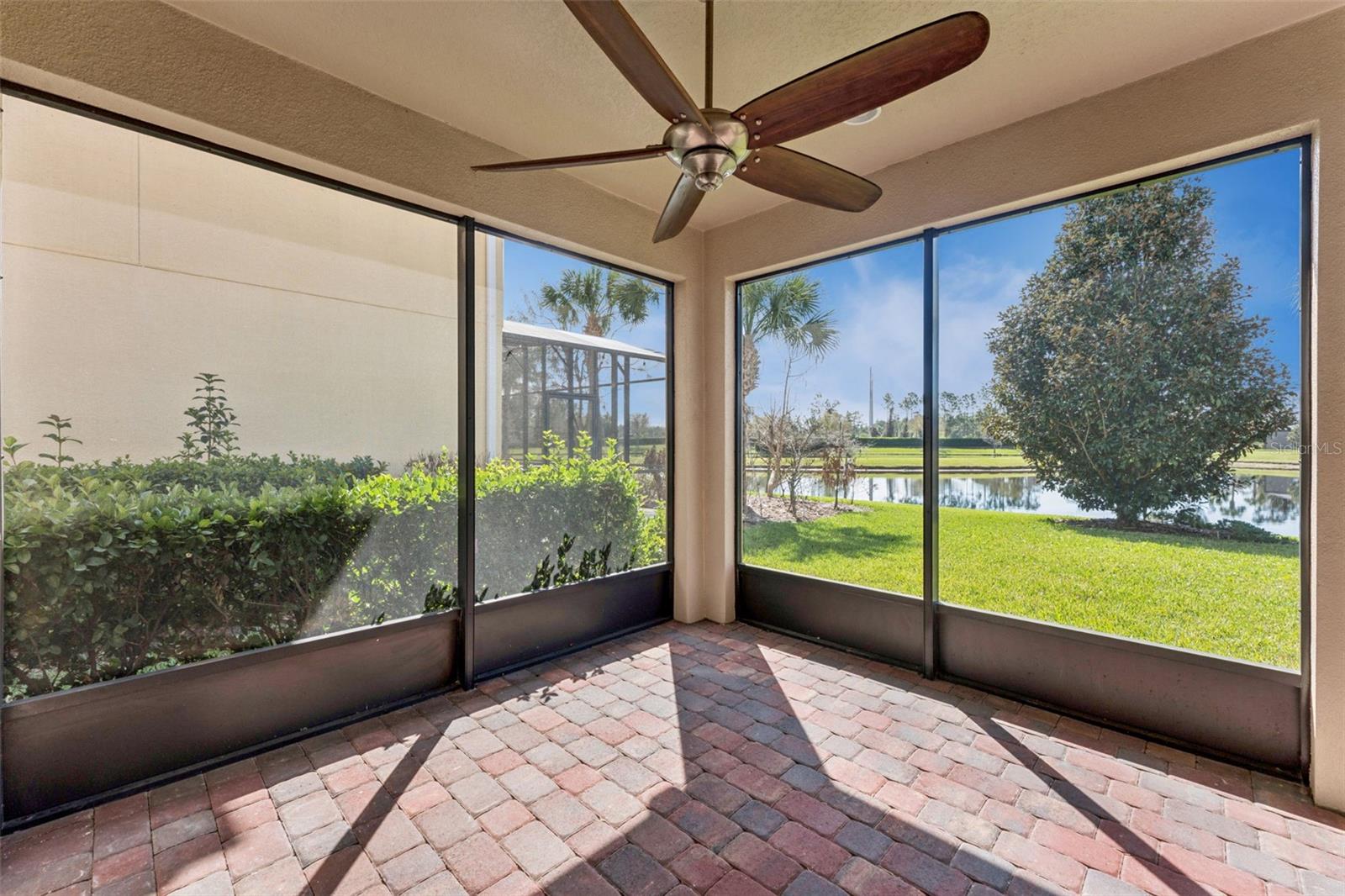 VILLAGEWALK - Residential