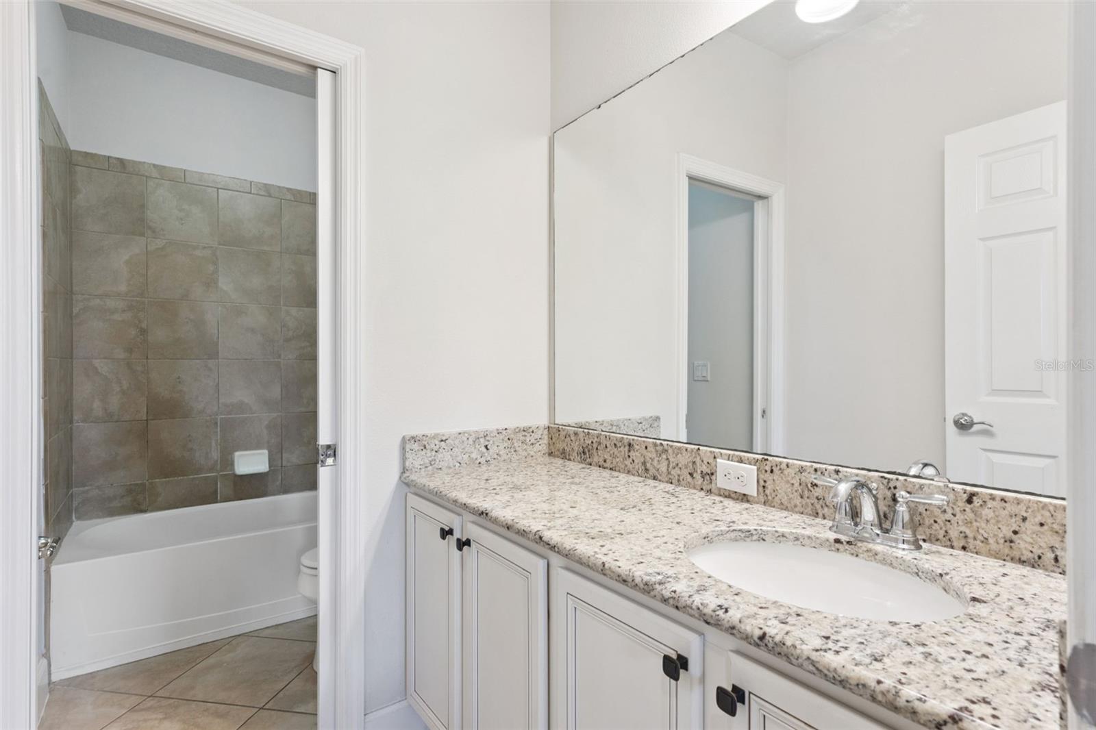 VILLAGEWALK - Residential