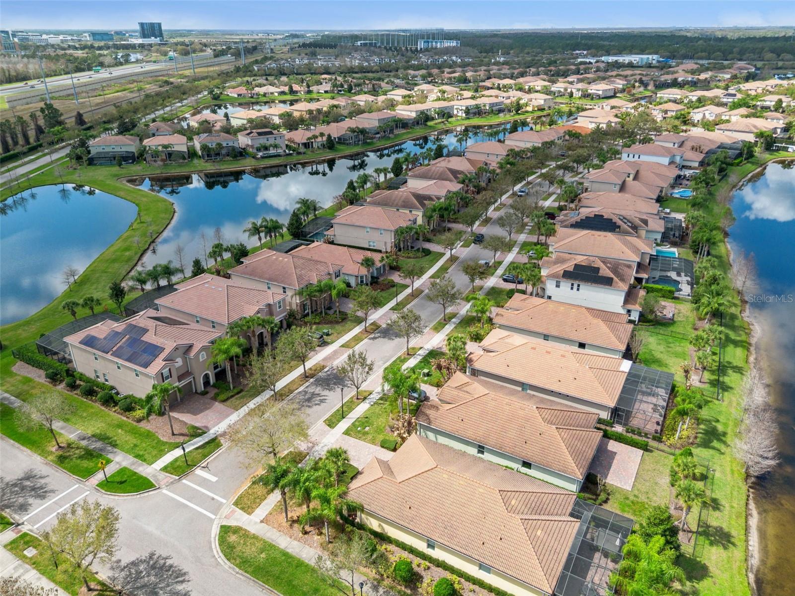 VILLAGEWALK - Residential