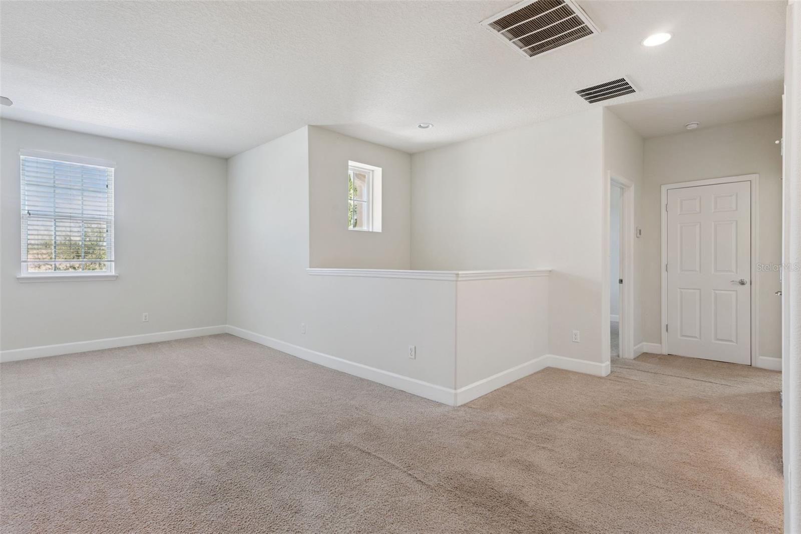 VILLAGEWALK - Residential