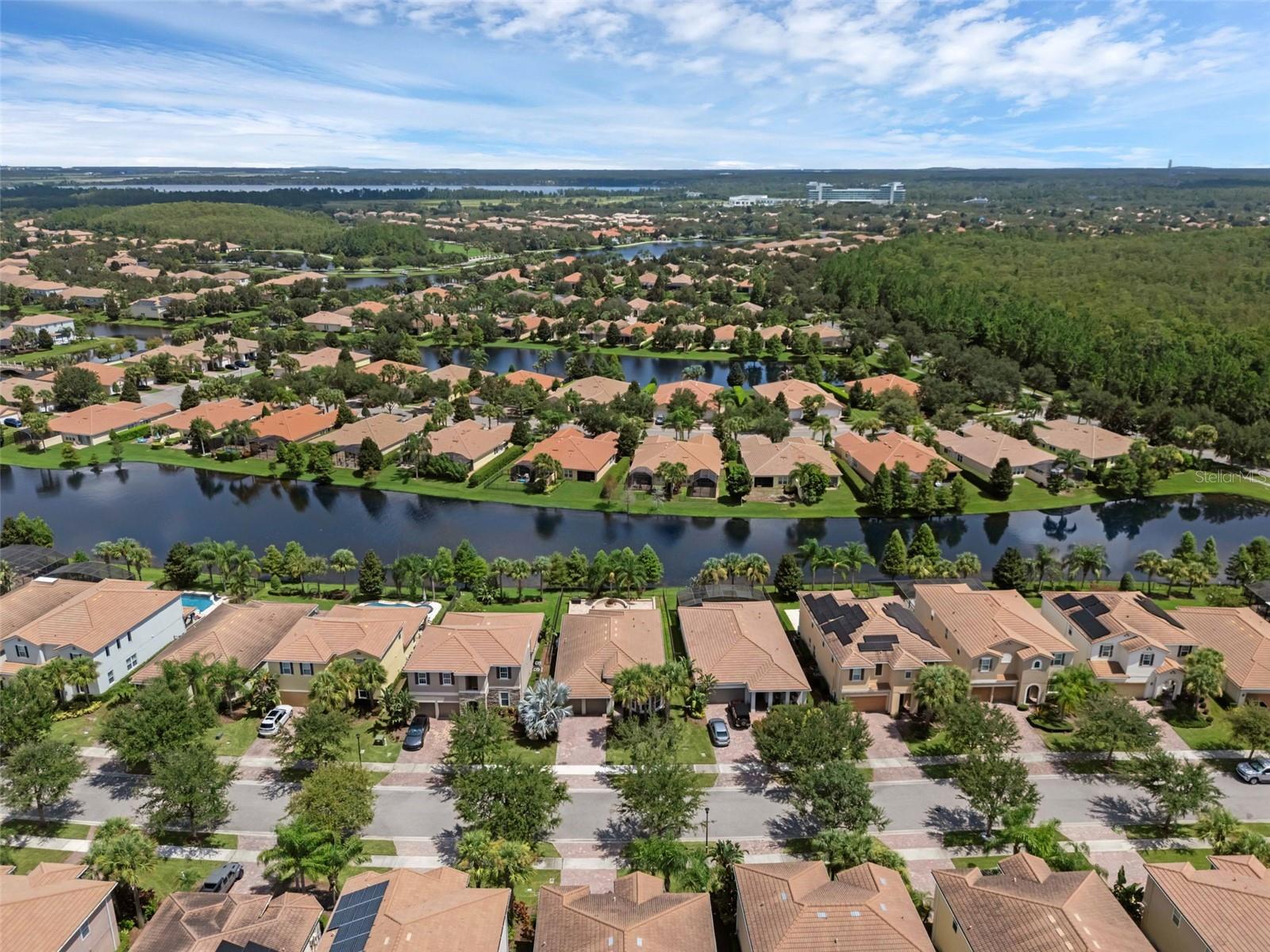 VILLAGEWALK - Residential