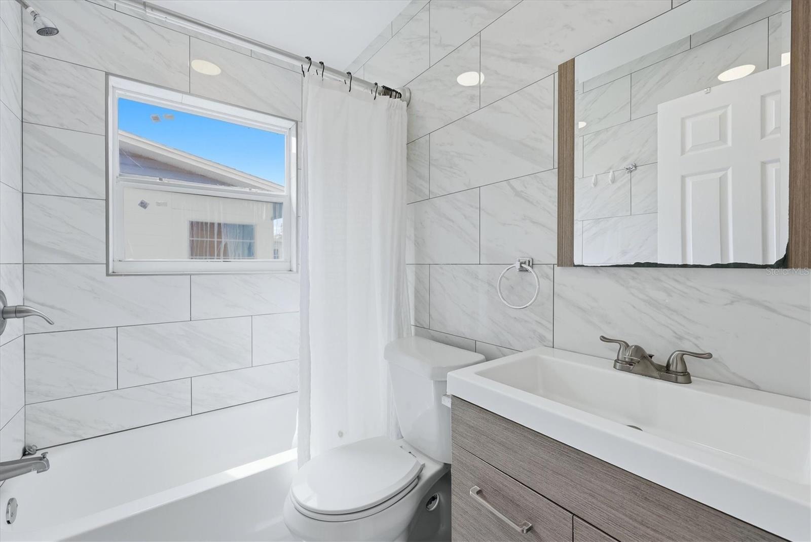 WARM MINERAL SPGS - Residential Income