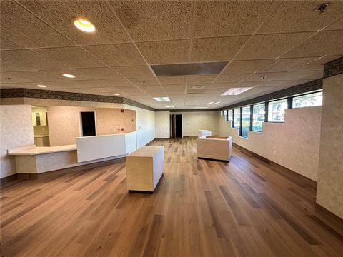 Tiny photo for 640 S Lake Street, Leesburg, FL 34748 (MLS # G5101981)