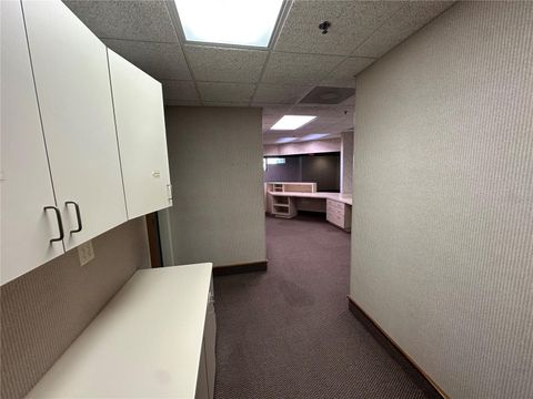 Tiny photo for 640 S Lake Street, Leesburg, FL 34748 (MLS # G5101981)