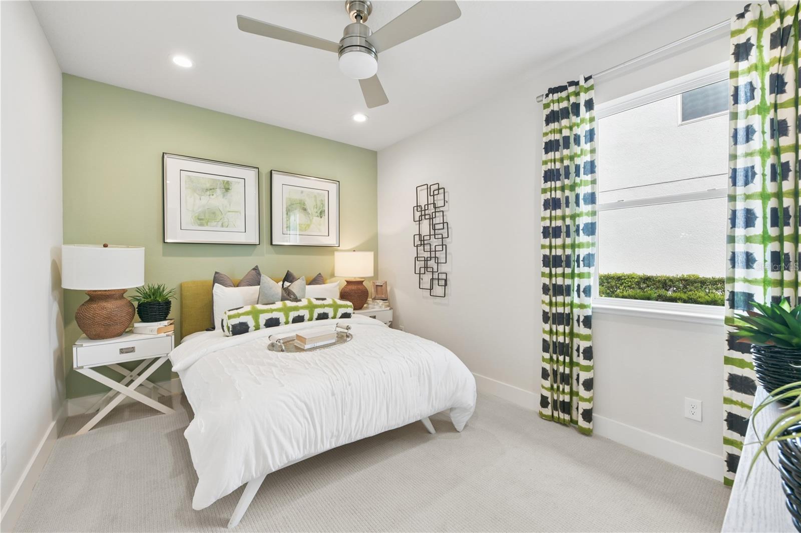 OAKS AT KELLY PARK - Residential