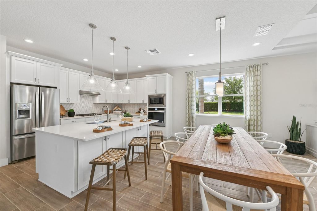 Photo of 2418 Park Ridge Street, Apopka, FL 32712 (MLS # O6392828)