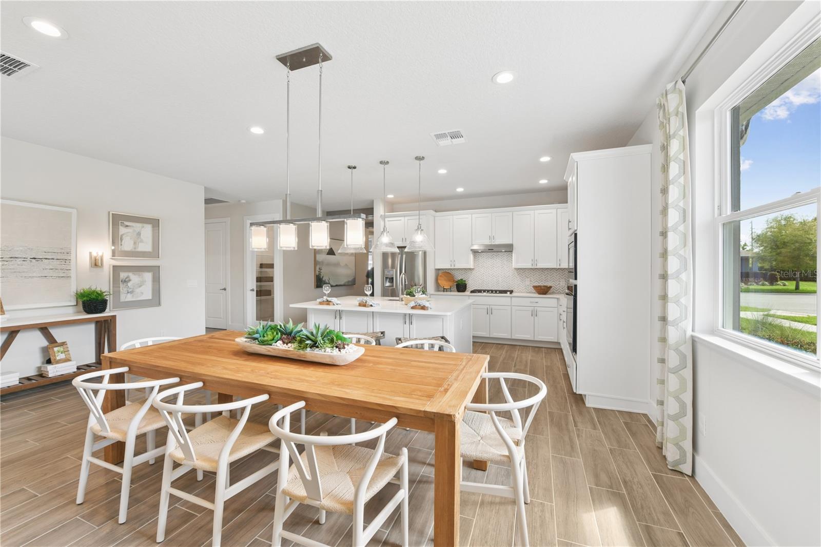 OAKS AT KELLY PARK - Residential