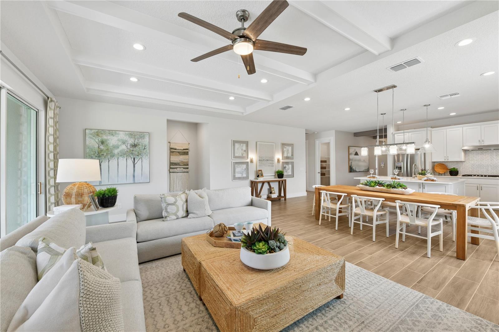 OAKS AT KELLY PARK - Residential