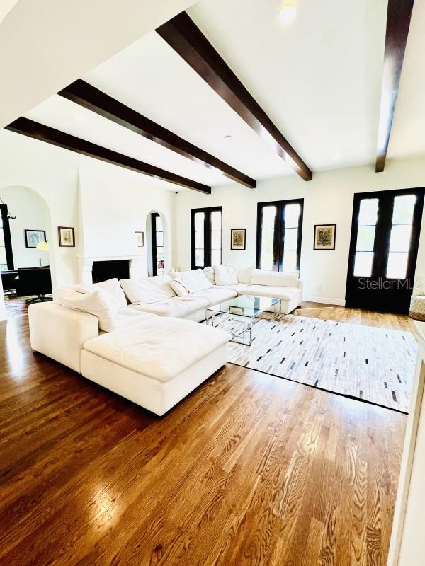 IVANHOE PARK REP - Residential