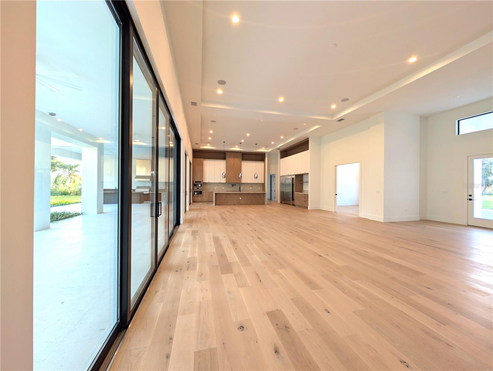 7240 LAKE WILLIS