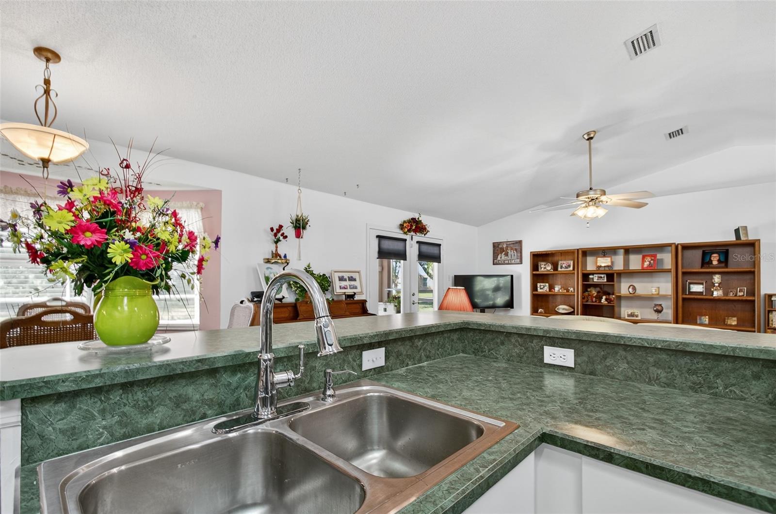 MANTANZAS WOODS - Residential