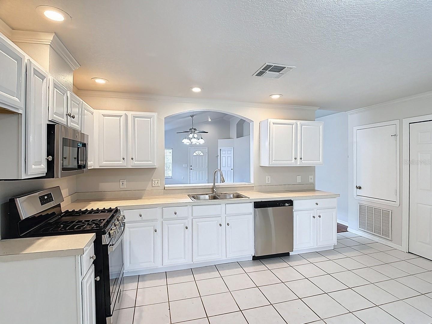 SUMMERFIELD VILLAGE SUBPHASE C - Residential