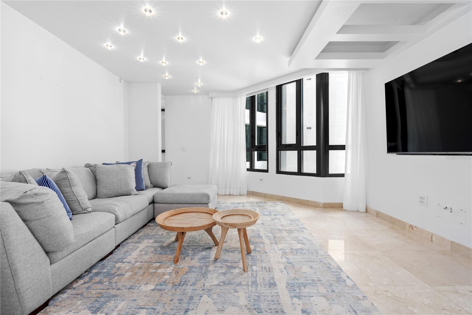 CARIBE PLAZA - Residential