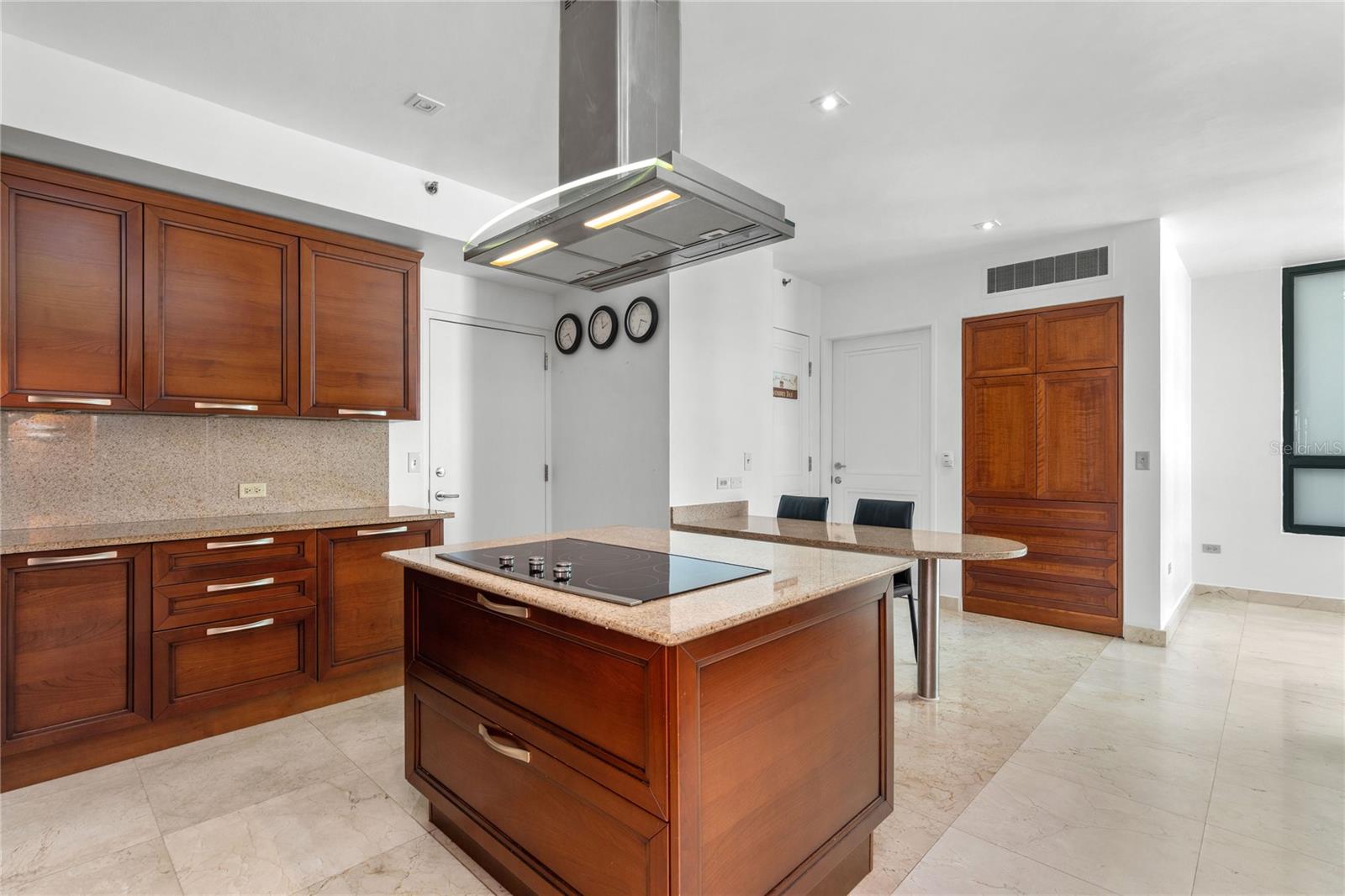 CARIBE PLAZA - Residential