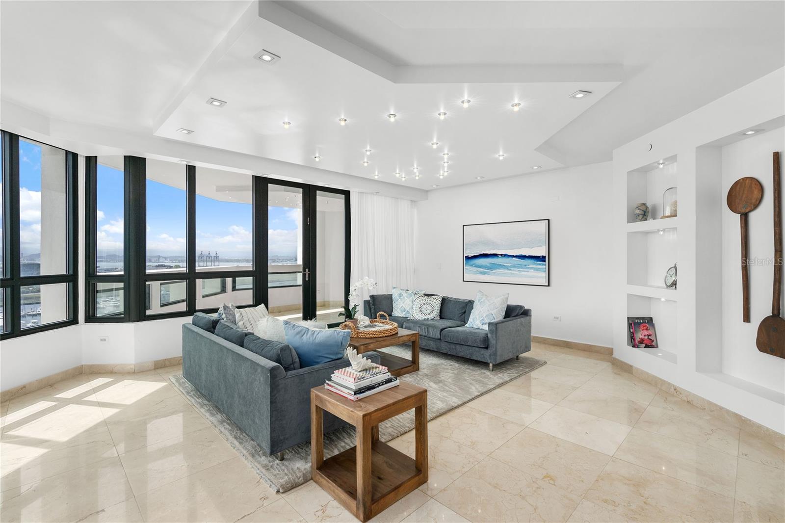 CARIBE PLAZA - Residential