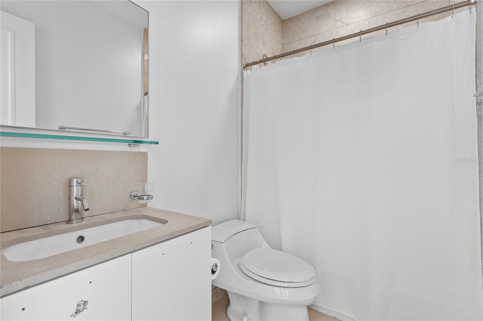 CARIBE PLAZA - Residential