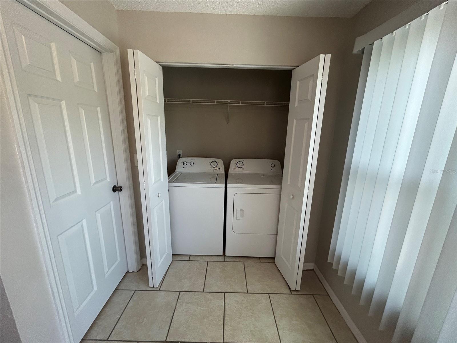 VENETIAN PLACE - Residential