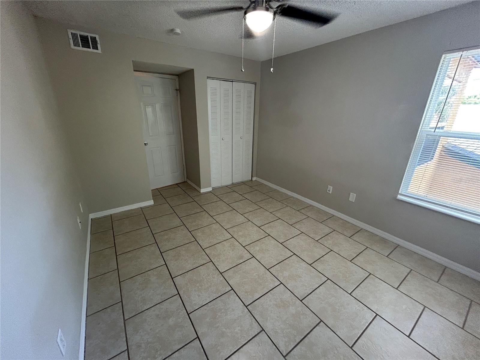 VENETIAN PLACE - Residential