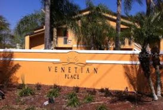 VENETIAN PLACE - Residential